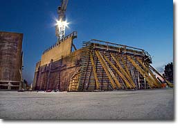 View of the Barney Danson Theatre walls being erected
Photo credit: Harry Foster, Canadian Museum of Civilization
