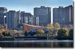 The Canadian War Museum, with downtown Ottawa in the background
© Canadian War Museum, photo Harry Foster, CWM2013-0072-0001-Dp1
