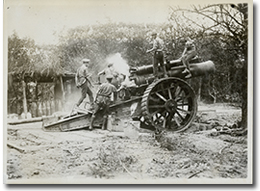 A Canadian howitzer in action, September 1916.
George Metcalf Archival Collection
CWM 19920044-625
© Canadian War Museum
