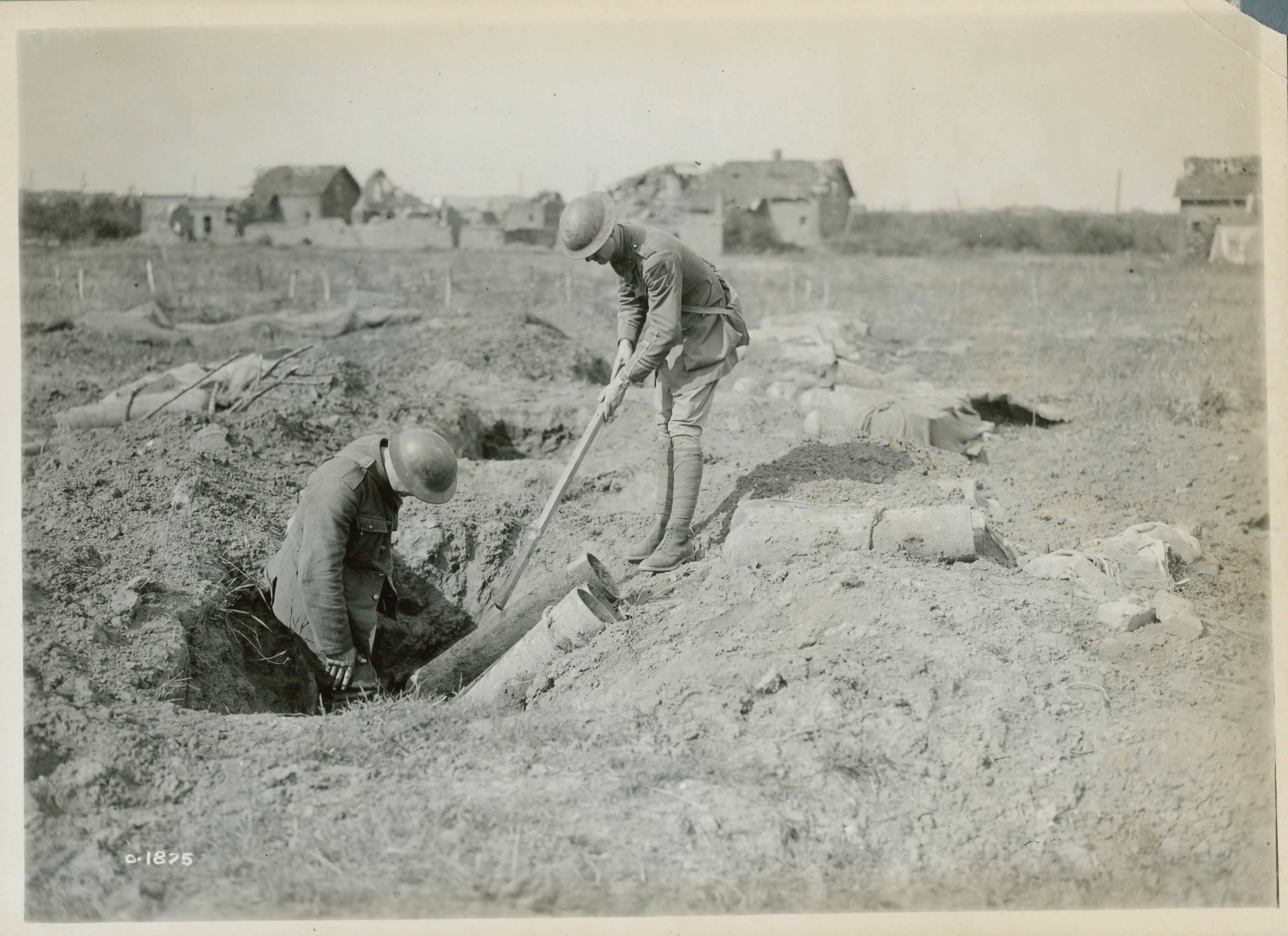 Photographs - Battles and Fighting Photographs | Canada and the First ...