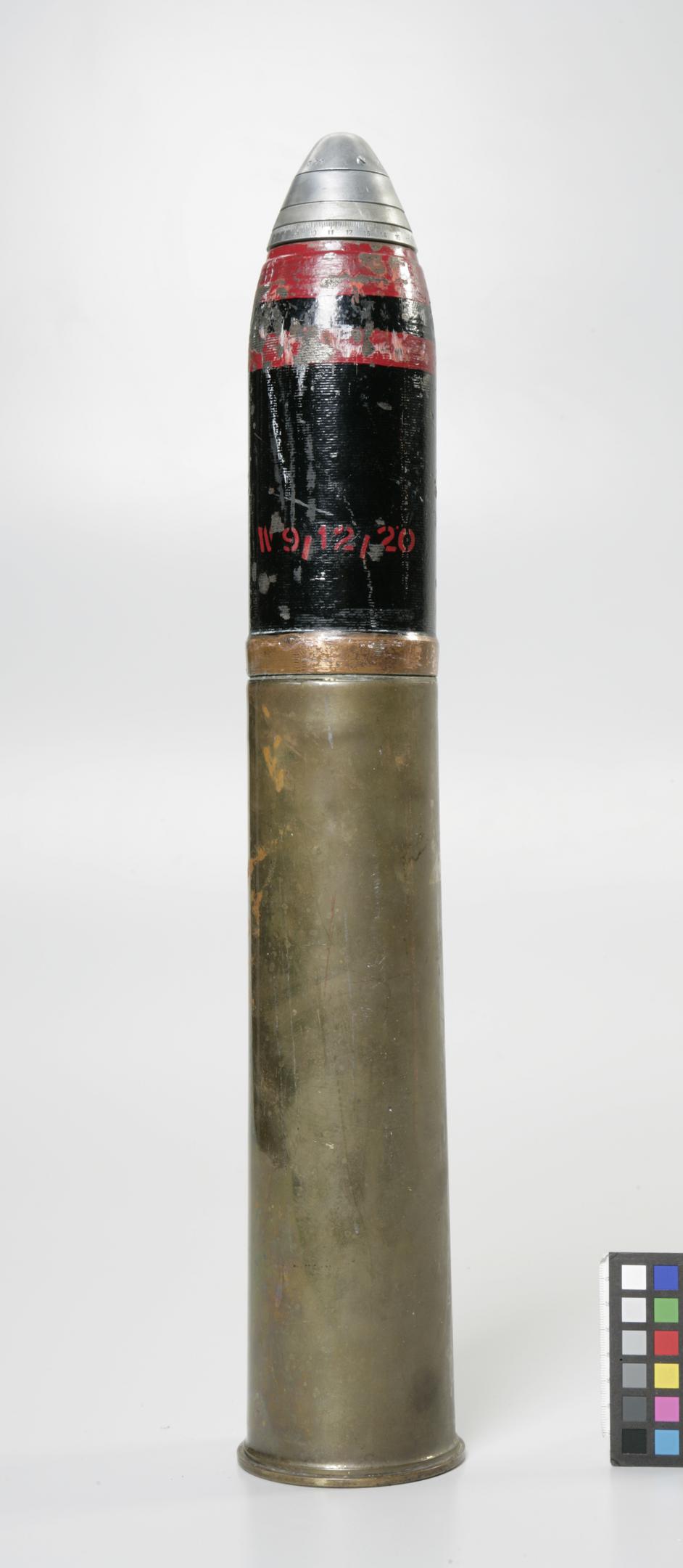 1945 Military 105mm Howitzer Brass Casing Shell 15 Inch Height