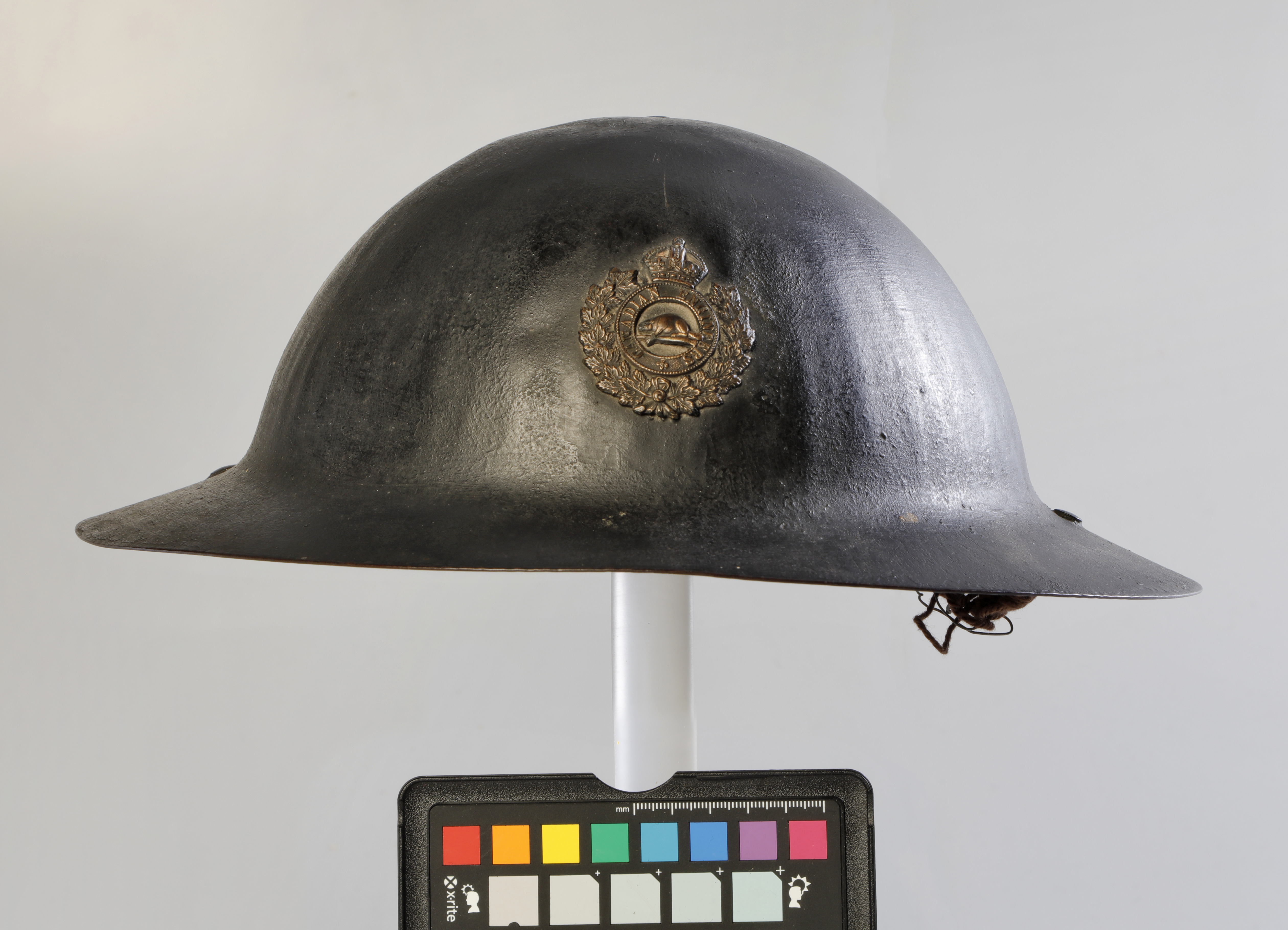 helmet Canadian War Museum